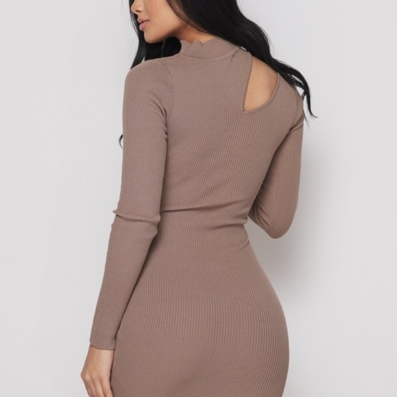 Slashed Dress - Picture 3 of 4